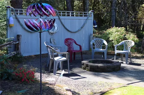 Exterior - 1222 194th St W, Long Beach, WA 98631 photo 8 of 11
