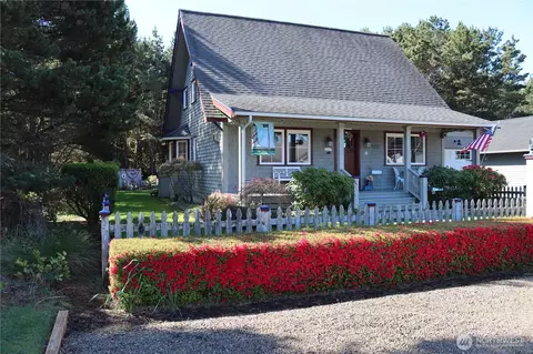 1222 194th St W, Long Beach, WA 98631