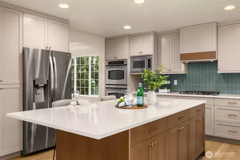 Kitchen - 4416 239th Pl SE, Bothell, WA 98021 photo 2 of 4