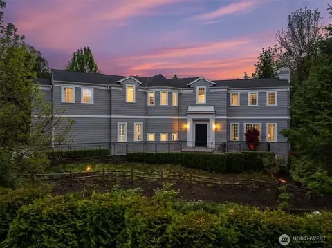 8105 Overlake Dr W, Medina, WA 98039