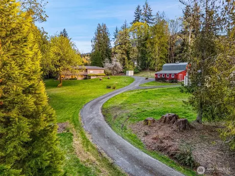 134 Draper Rd, Port Angeles, WA 98362