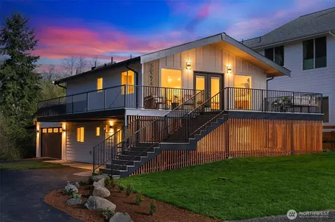38274 Vista Key Dr NE, Hansville, WA 98340