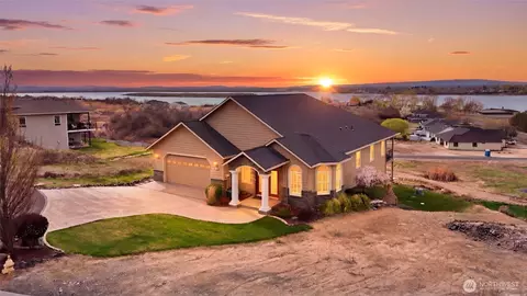 228 SE Pelican, Moses Lake, WA 98837