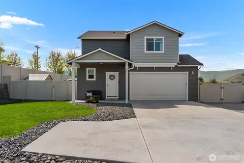 2250 SE Treat St, East Wenatchee, WA 98802