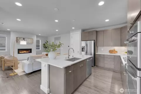 Kitchen - 311 182nd St SE, Bothell, WA 98012 photo 3 of 4