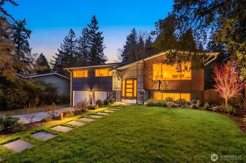 4615 88th Ave SE, Mercer Island, WA 98040