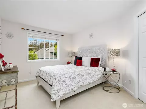 Bedroom - 3928 208th Pl SE, Bothell, WA 98021 photo 5 of 5