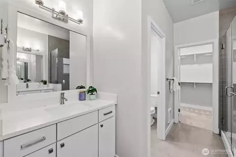 Bath - 10308 NE 189th St #A, Bothell, WA 98011 photo 2 of 3