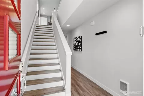 Entry Way - 10308 NE 189th St #A, Bothell, WA 98011 photo 1 of 2