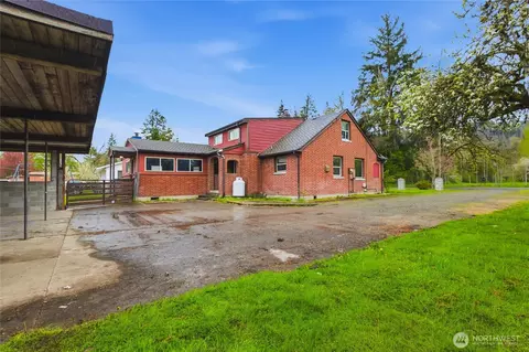 Exterior - 7316 166th Ave E, Sumner, WA 98390 photo 8 of 10