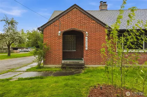 Exterior - 7316 166th Ave E, Sumner, WA 98390 photo 2 of 10
