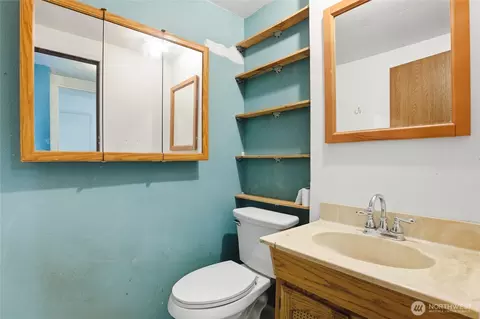 Bath - 7316 166th Ave E, Sumner, WA 98390 photo 1 of 4