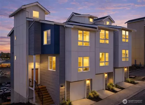 12012 17th Pl S #B, Burien, WA 98168