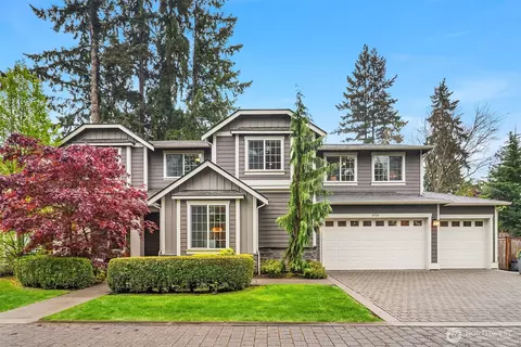 8718 124th Ave NE, Kirkland, WA 98033