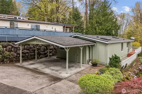 17373 Woodcrest Dr NE, Bothell, WA 98011
