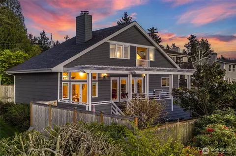 26445 Marine View Dr S, Des Moines, WA 98198