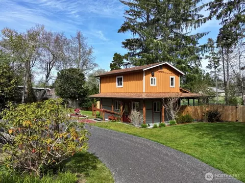 27006 U St, Ocean Park, WA 98640