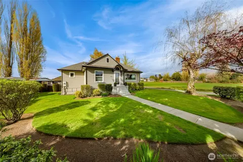 17645 Mclean Rd, Mount Vernon, WA 98273