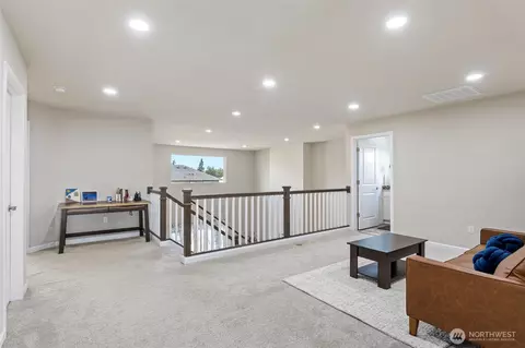 18439 138th St E, Bonney Lake, WA 98391