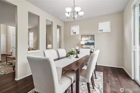 Dining - 111 Nellis Rd, Bothell, WA 98012 photo 1 of 2
