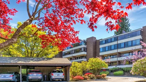 10911 D Glen Acres Dr S, Seattle, WA 98168