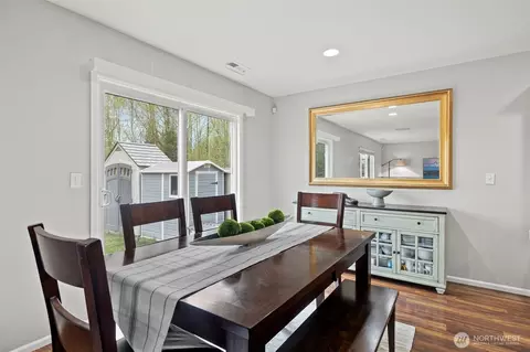 Dining - 18102 31st Ave SE, Bothell, WA 98012 photo 2 of 2