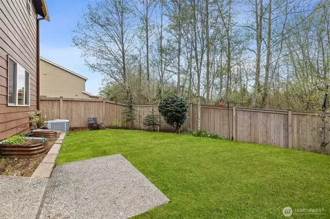 Exterior - 18102 31st Ave SE, Bothell, WA 98012 photo 2 of 7