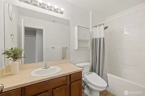 Bath - 18102 31st Ave SE, Bothell, WA 98012 photo 3 of 3