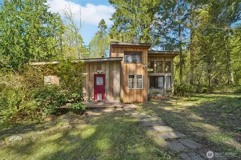 1830 Amber View Pl, Camano Island, WA 98282