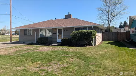 803 13th St SW, Puyallup, WA 98371