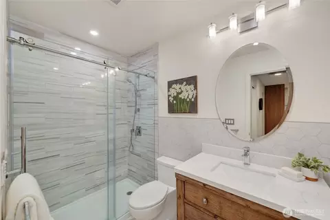 Bath - 15211 SE 12th Dr, Mill Creek, WA 98012 photo 1 of 4