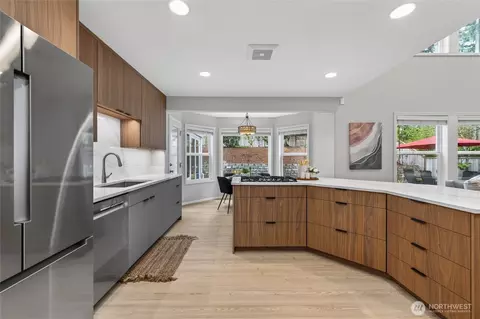 Kitchen - 15211 SE 12th Dr, Mill Creek, WA 98012 photo 3 of 5