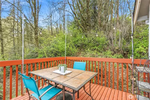 Exterior - 9702 Lowell Larimer Rd, Everett, WA 98208 photo 2 of 5