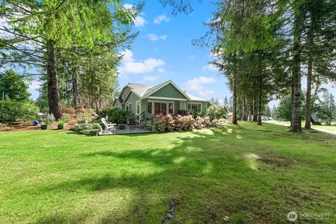 Exterior - 321 E Soderberg Rd #E 14, Allyn, WA 98524 photo 11 of 13