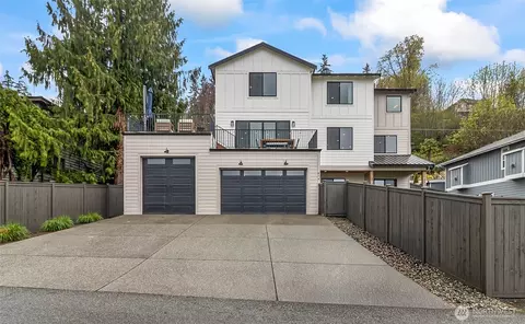 914 6th St, Mukilteo, WA 98275