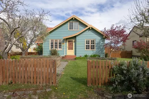 2712 Victor St, Bellingham, WA 98225