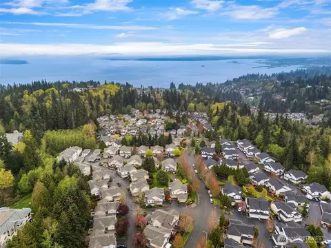 View/Area - 5735 14th Dr W, Everett, WA 98203 photo 4 of 10