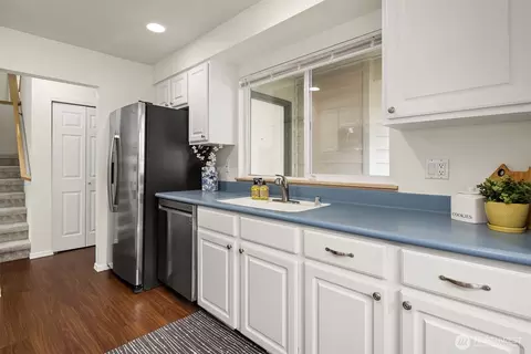 Kitchen - 5735 14th Dr W, Everett, WA 98203 photo 1 of 2
