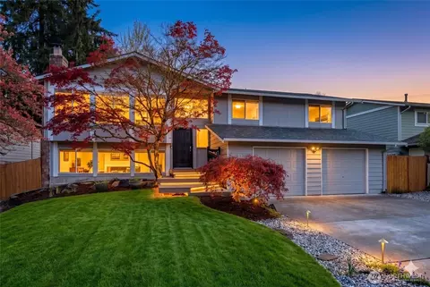 1118 207th Pl SE, Bothell, WA 98012