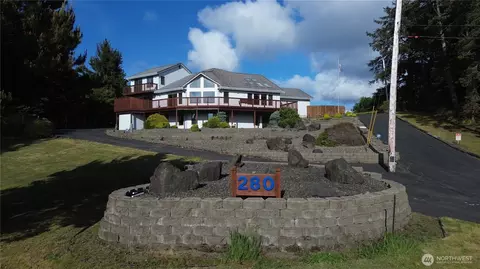 280 Surf St, Westport, WA 98595