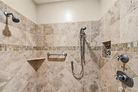 Bath - 811 Medsker Rd, Sequim, WA 98382 photo 2 of 3