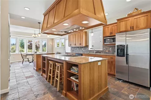 Kitchen - 811 Medsker Rd, Sequim, WA 98382 photo 6 of 7