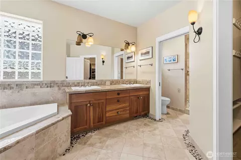 Bath - 811 Medsker Rd, Sequim, WA 98382 photo 1 of 3