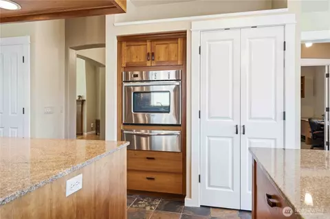 Kitchen - 811 Medsker Rd, Sequim, WA 98382 photo 3 of 7