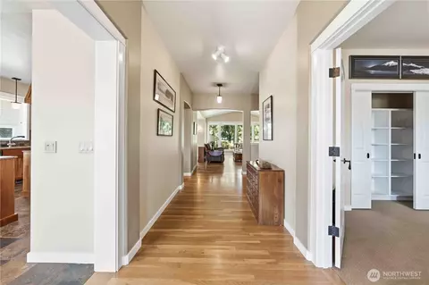 Entry Way - 811 Medsker Rd, Sequim, WA 98382 photo 3 of 4