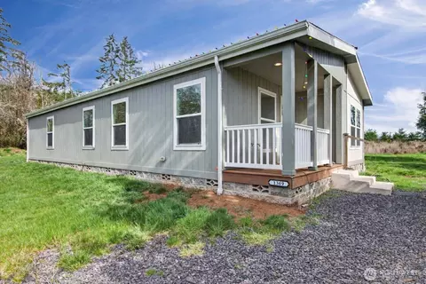 1369 Centralia Alpha Rd, Chehalis, WA 98532