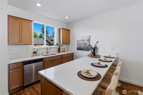 18128 1st Pl SW, Normandy Park, WA 98166