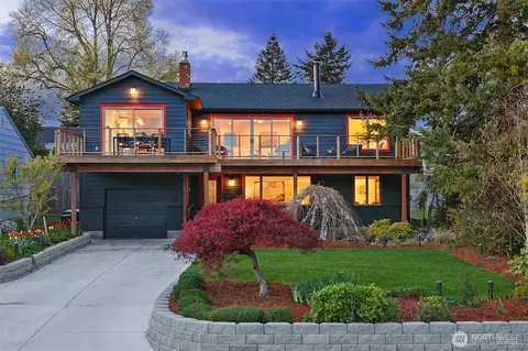 3918 SW 107th St, Seattle, WA 98146