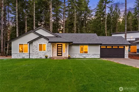 850 E Vine Maple Ln, Union, WA 98592