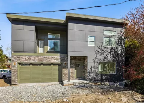 802 SW 132nd St, Burien, WA 98146